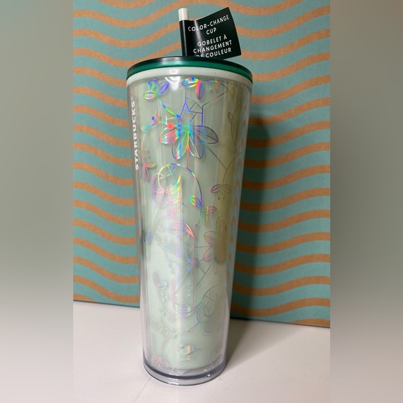 NWT Starbucks 2022 Holiday Winter Woodland Color Changing Venti Tumbler 24oz - Picture 3 of 6
